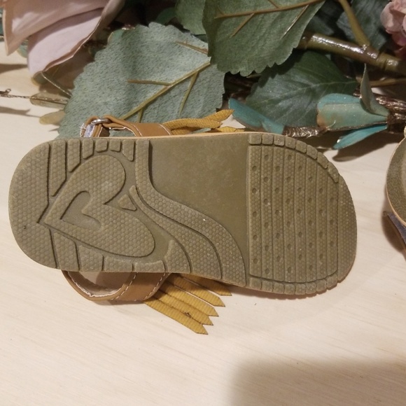 Sandals - Picture 6 of 6